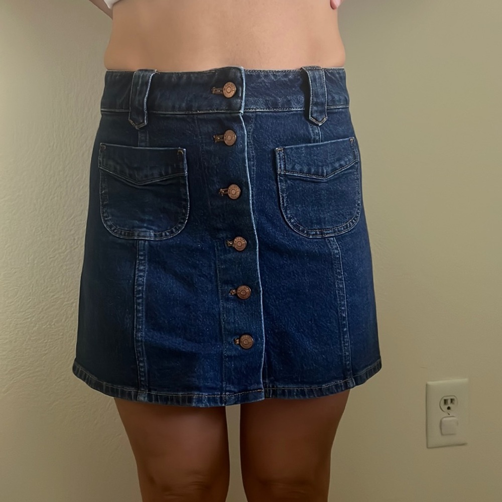 Madewell size 2 stretch denim button front skirt